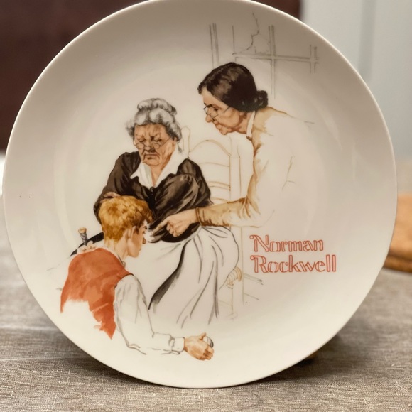 A classic Rockwell collector plate "The Broken Window." Numbered 550 - Picture 3 of 3